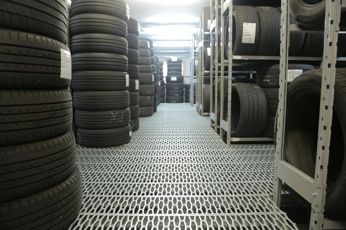 tire-storage-25166013749.jpg